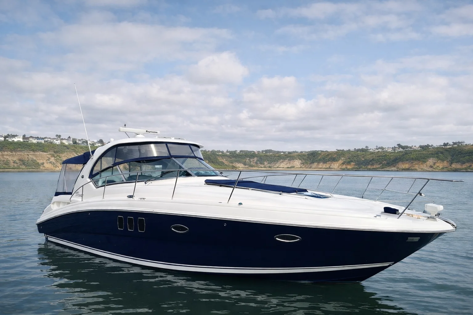 FanSea - 2006 Sea Ray 380 Sundancer at Bayside Marina FanSea - 2006 Sea Ray 380 Sundancer luxury yacht partnership at Bayside Marina Newport Beach California